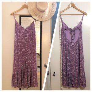 Lulu’s purple floral print midi dress